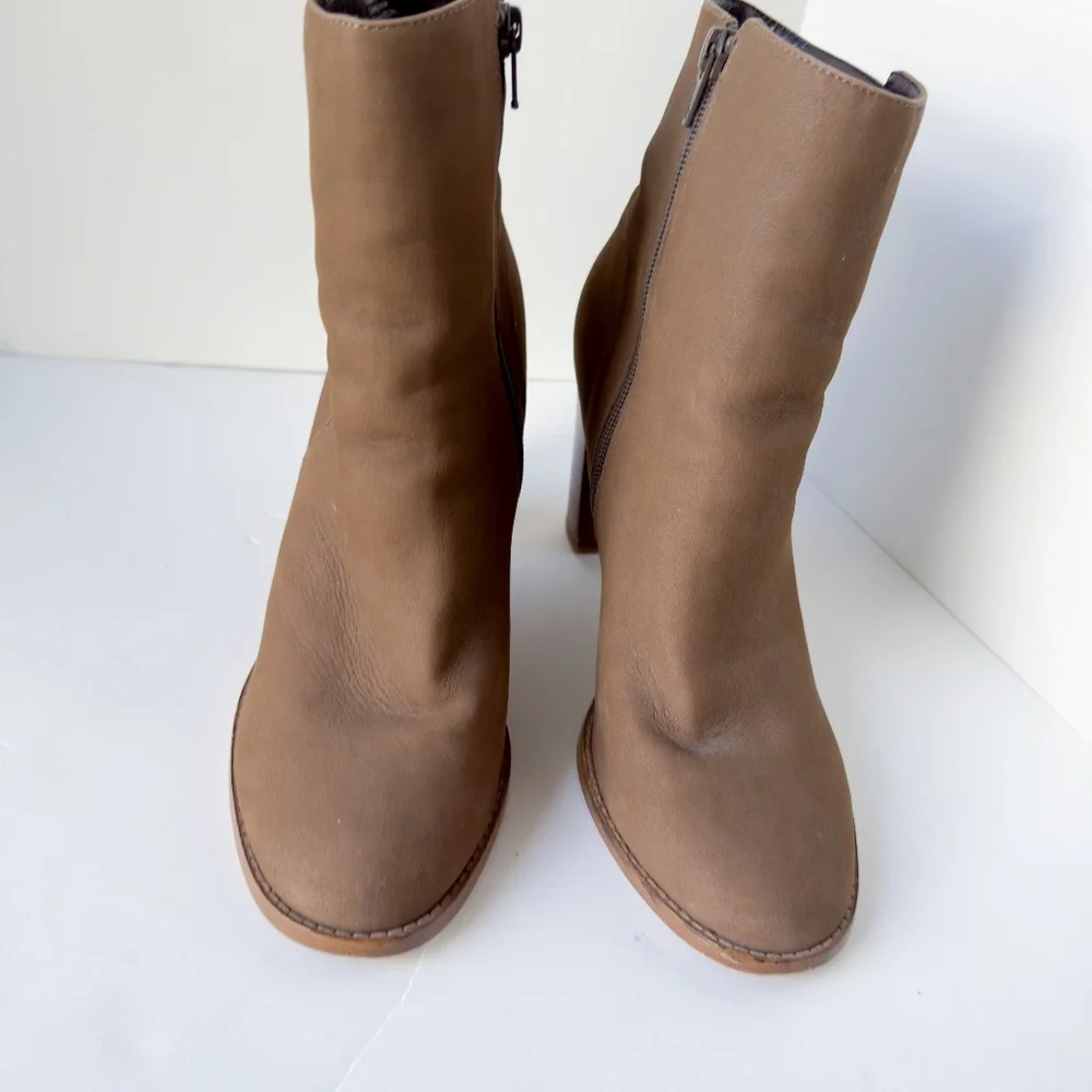 SOLE SOCIETY Leather Boots 